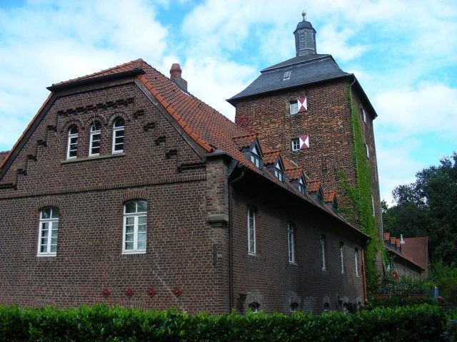 Vellbrügger Hof Castle (Norf)