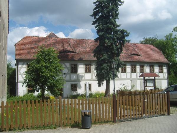 Ruhland Manor