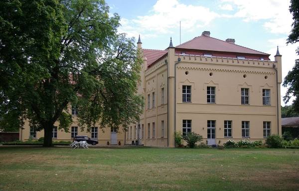 Schloss Nennhausen
