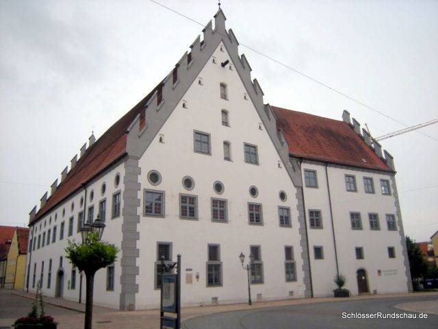 Fuggerhaus Castle