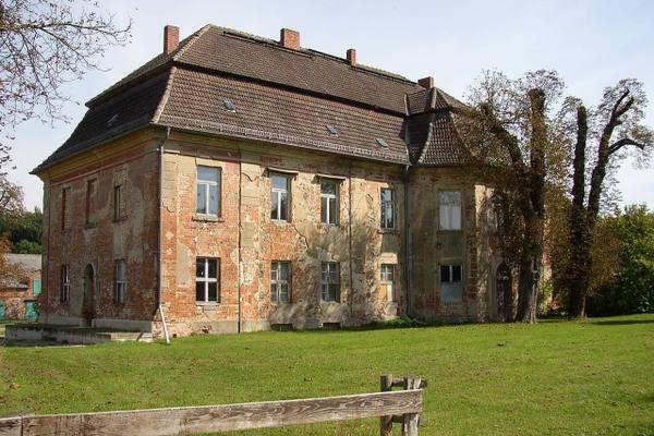 Zernikow Castle