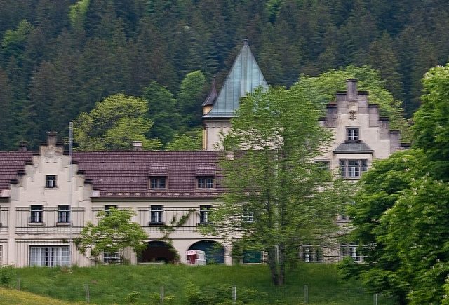 Wengwies Castle