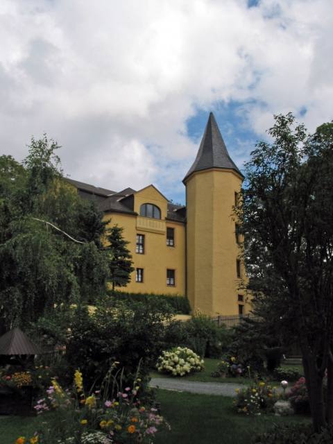 Neuhaus Castle