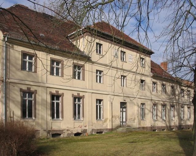 Löwenbruch Manor