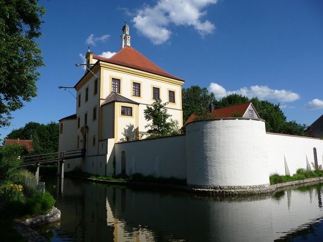 Schloss Train