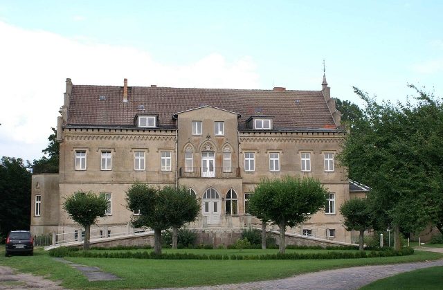 Wrangelsburg Castle