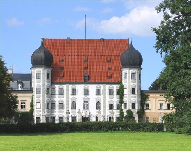 Maxlrain Castle