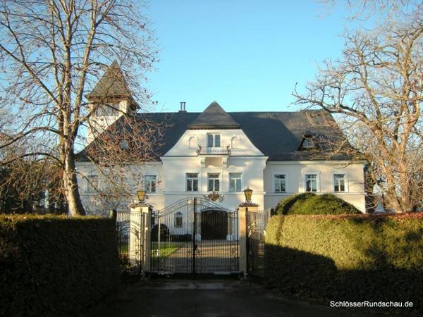 Pullach Castle