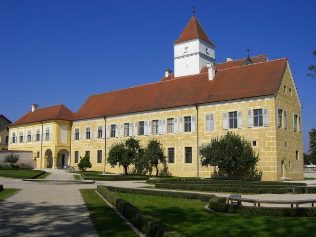 Alteglofsheim Castle
