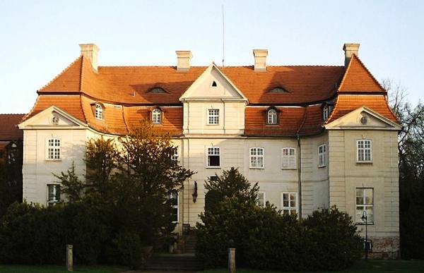 Karlsburg Castle