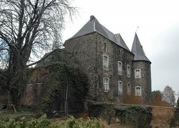 Röthgen Castle