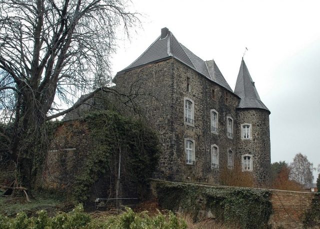 Röthgen Castle