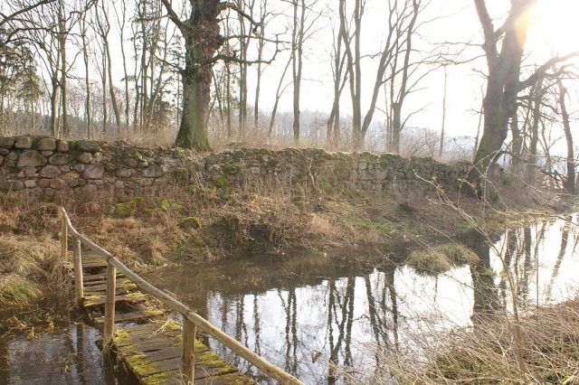 Osten Castle