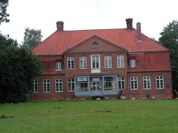 Krempelsdorf Manor