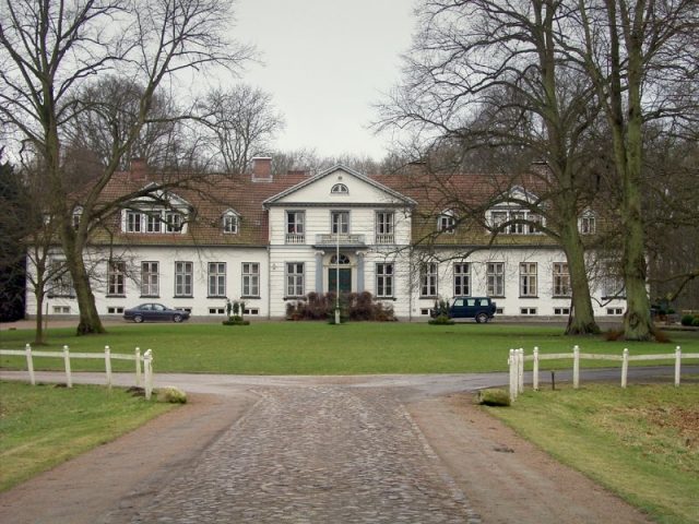 Haseldorf Castle