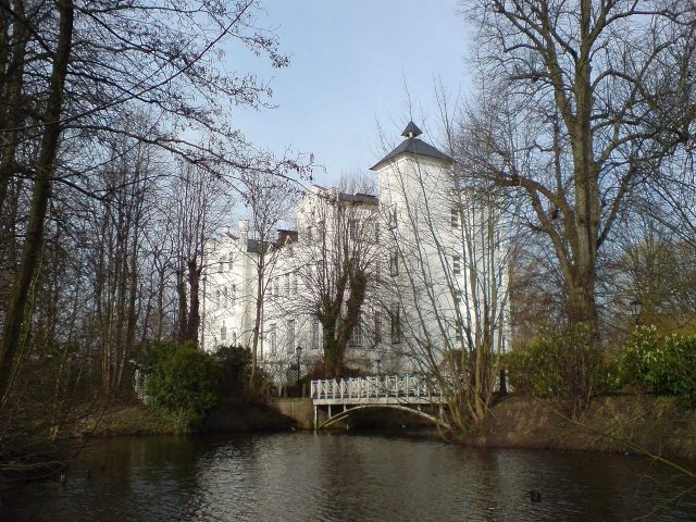Heiligenstedten Castle
