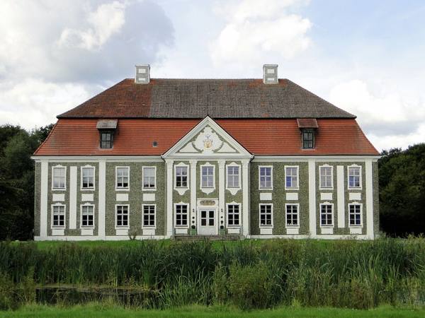 Rumpshagen Manor