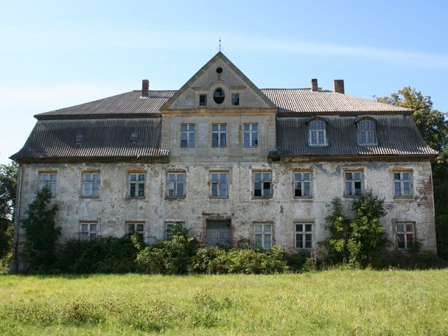 Udars Manor