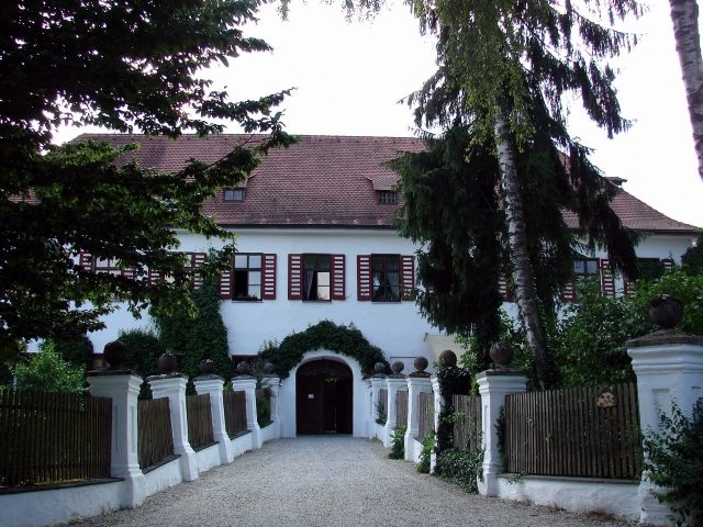Ratzenhofen Castle