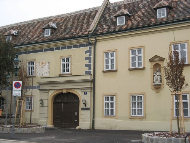 Altmannsdorf Castle