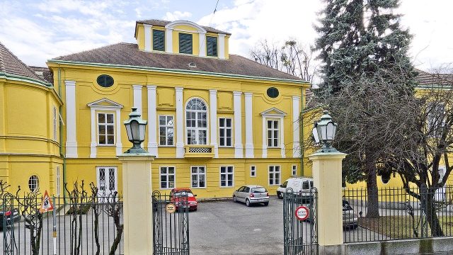 Maria-Theresien Castle