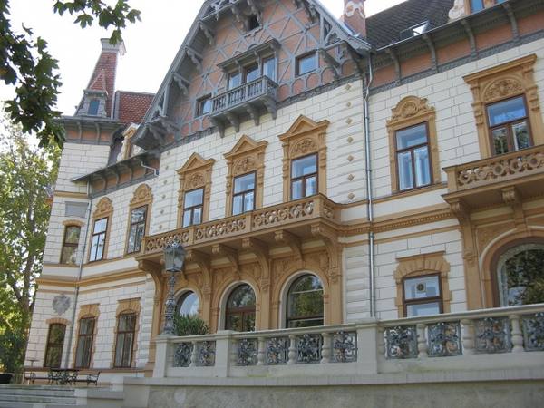 Springer Castle