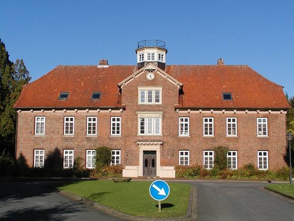 Cadenberge Castle