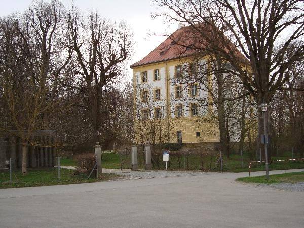 Loham Castle