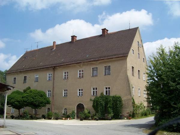 Oberellenbach Castle