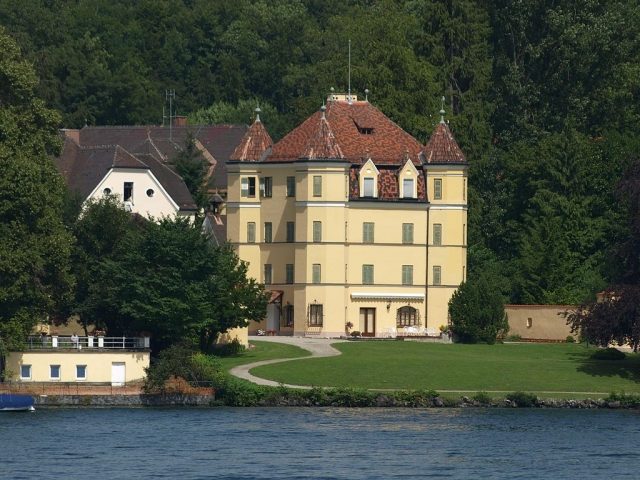 Garatshausen Castle