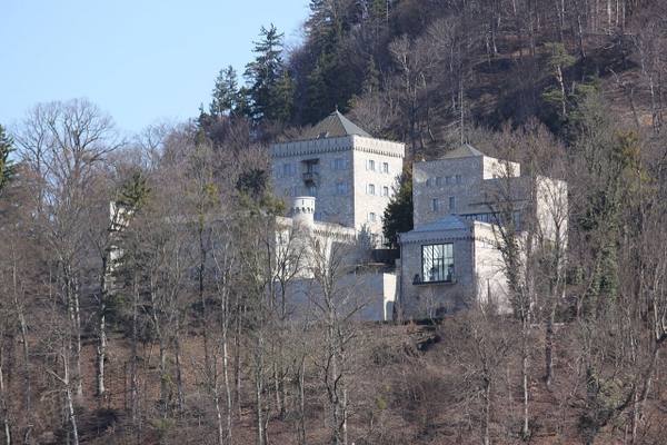 Neuhaus Castle