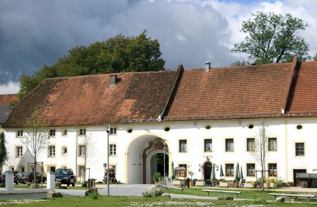 Kloster Baumburg