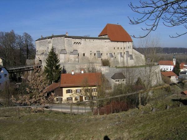 Tittmoning Castle