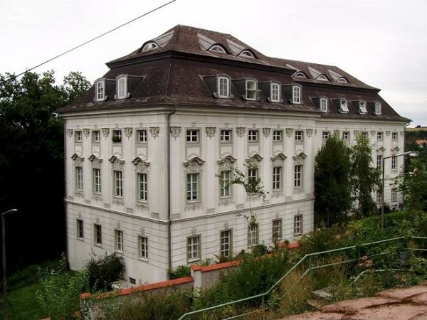 Traunegg Castle