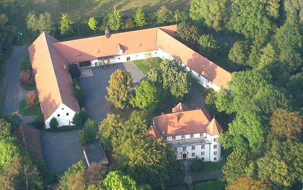 Schloss Wolframshof