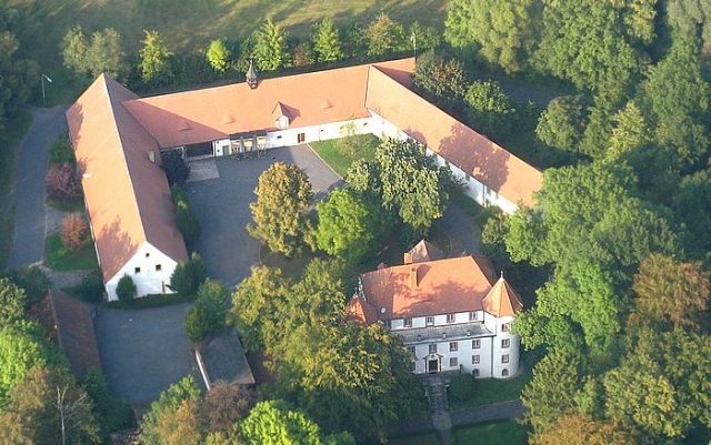 Schloss Wolframshof