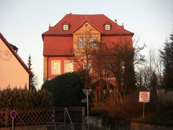 Yellow Castle Heroldsberg