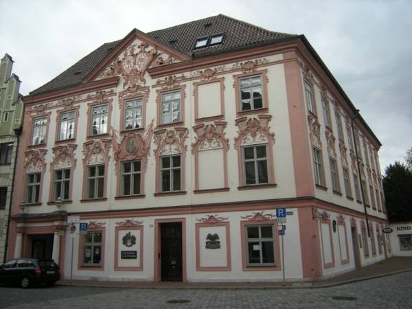 Etzdorf Palace