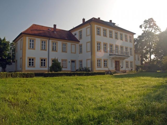 Mirskofen Castle
