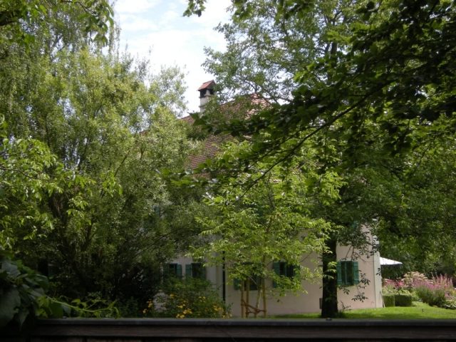 Au Castle