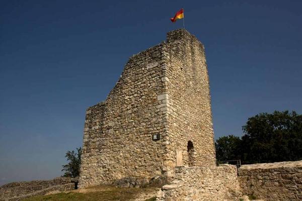Velburg Castle (Ruin)