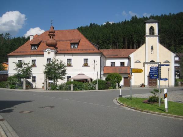 Hammer Castle