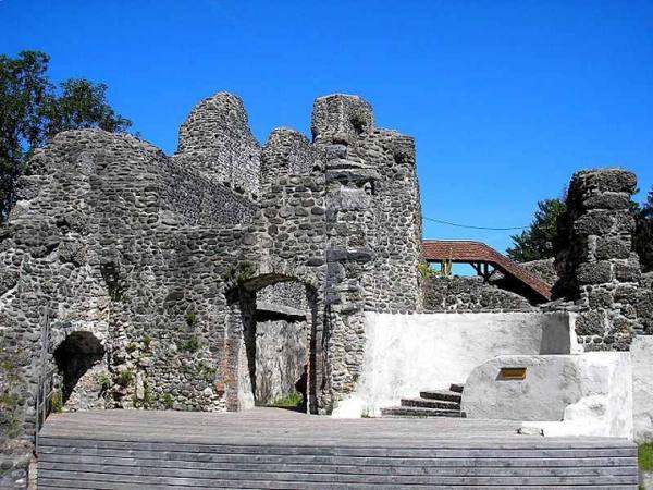 Alttrauchburg Castle (Ruin)