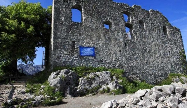 Falkenstein Castle (Ruin)