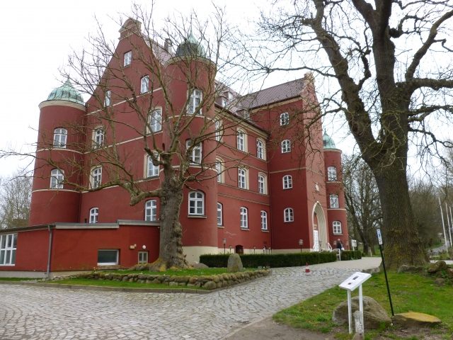 Spycker Castle