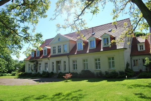 Vaschvitz Manor