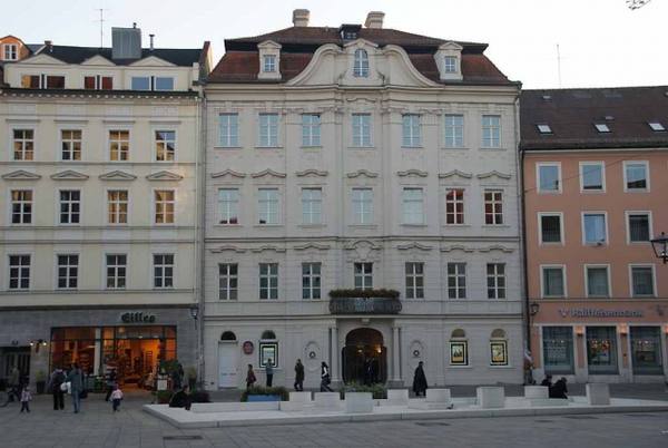 Löschenkohl Palace