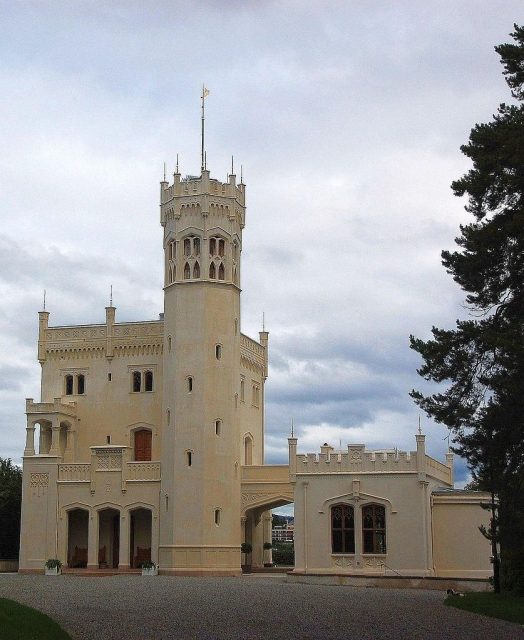 Oskarshall Castle