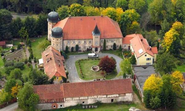 Grötschenreuth Castle