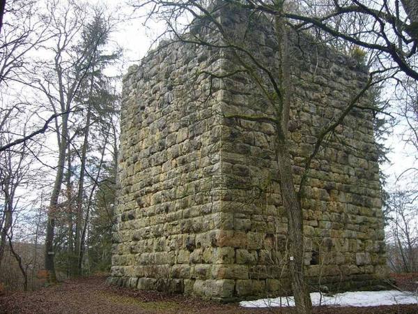 Konzenberg Castle (Ruin)